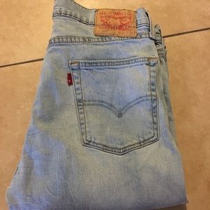 Men’s Levi jeans